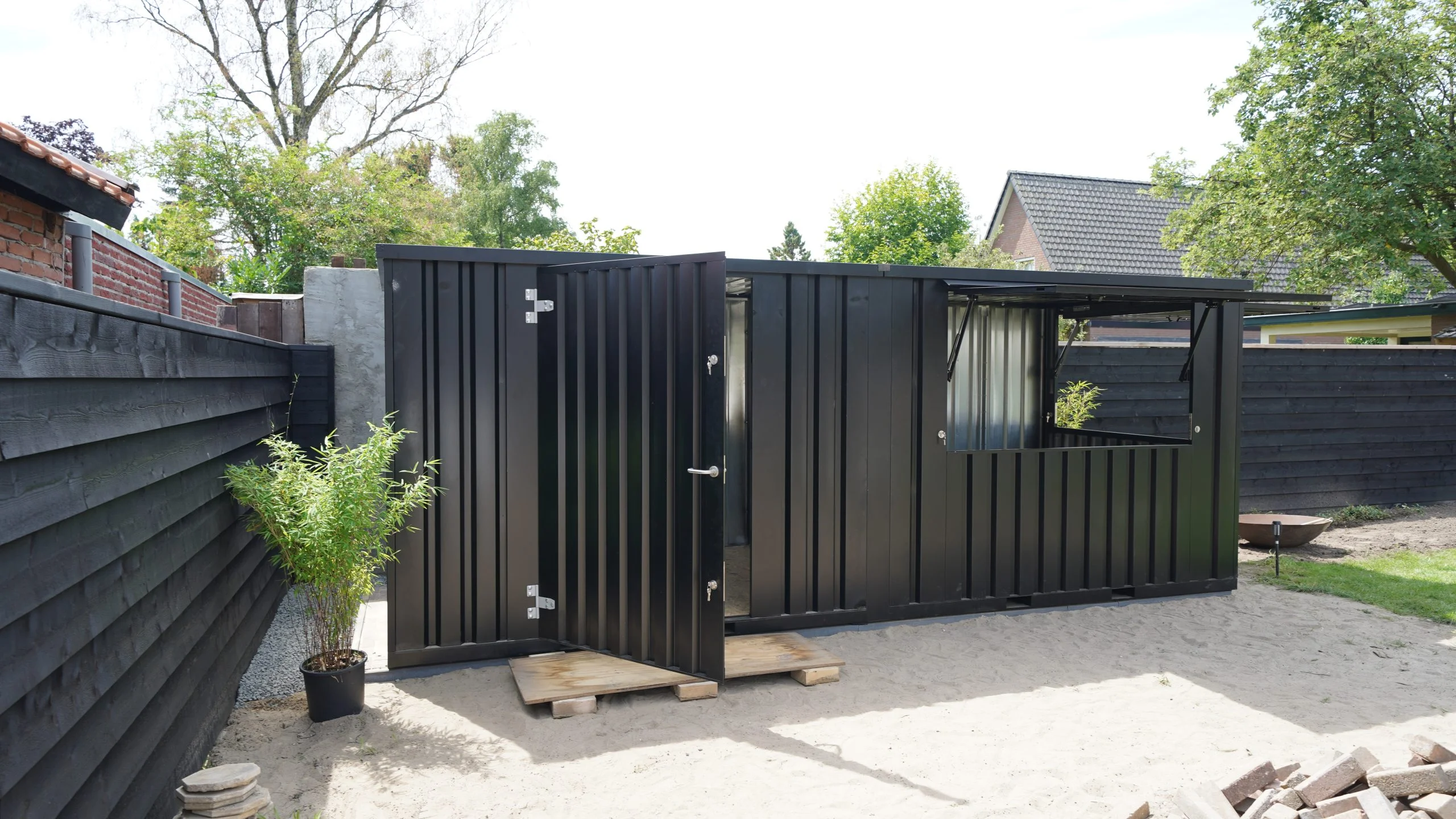 Contenedor de barra desmontable XL 8×2 RAL 9005 y RAL 7016 - Imagen 5