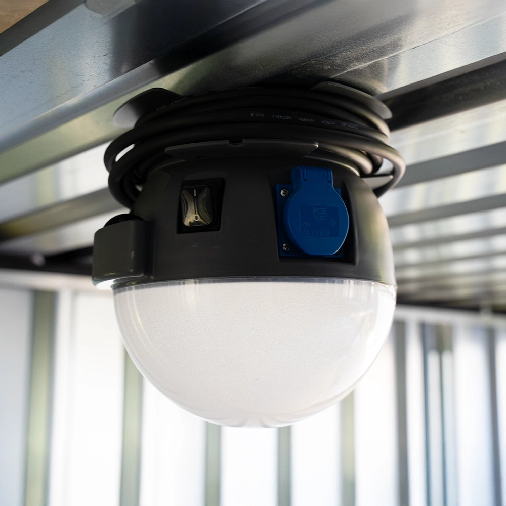 Lámpara magnética con dos enchufes