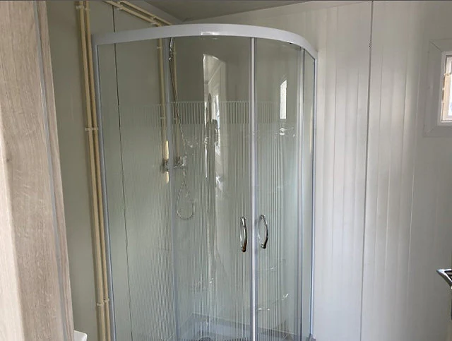 Contenedor 6×2,40m + WC, ducha y cocina - Imagen 4